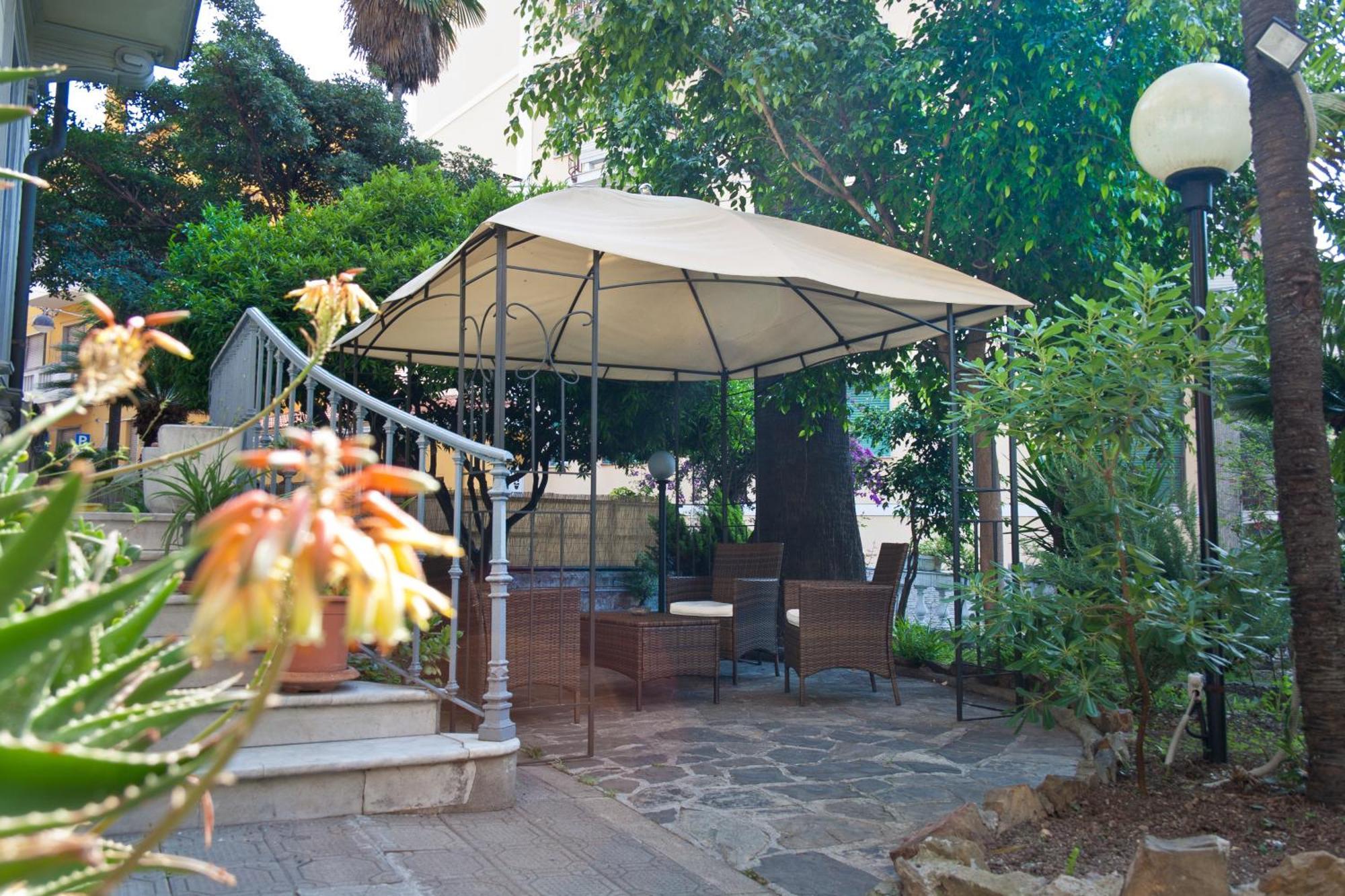 Hotel Liberty Sanremo Exterior photo